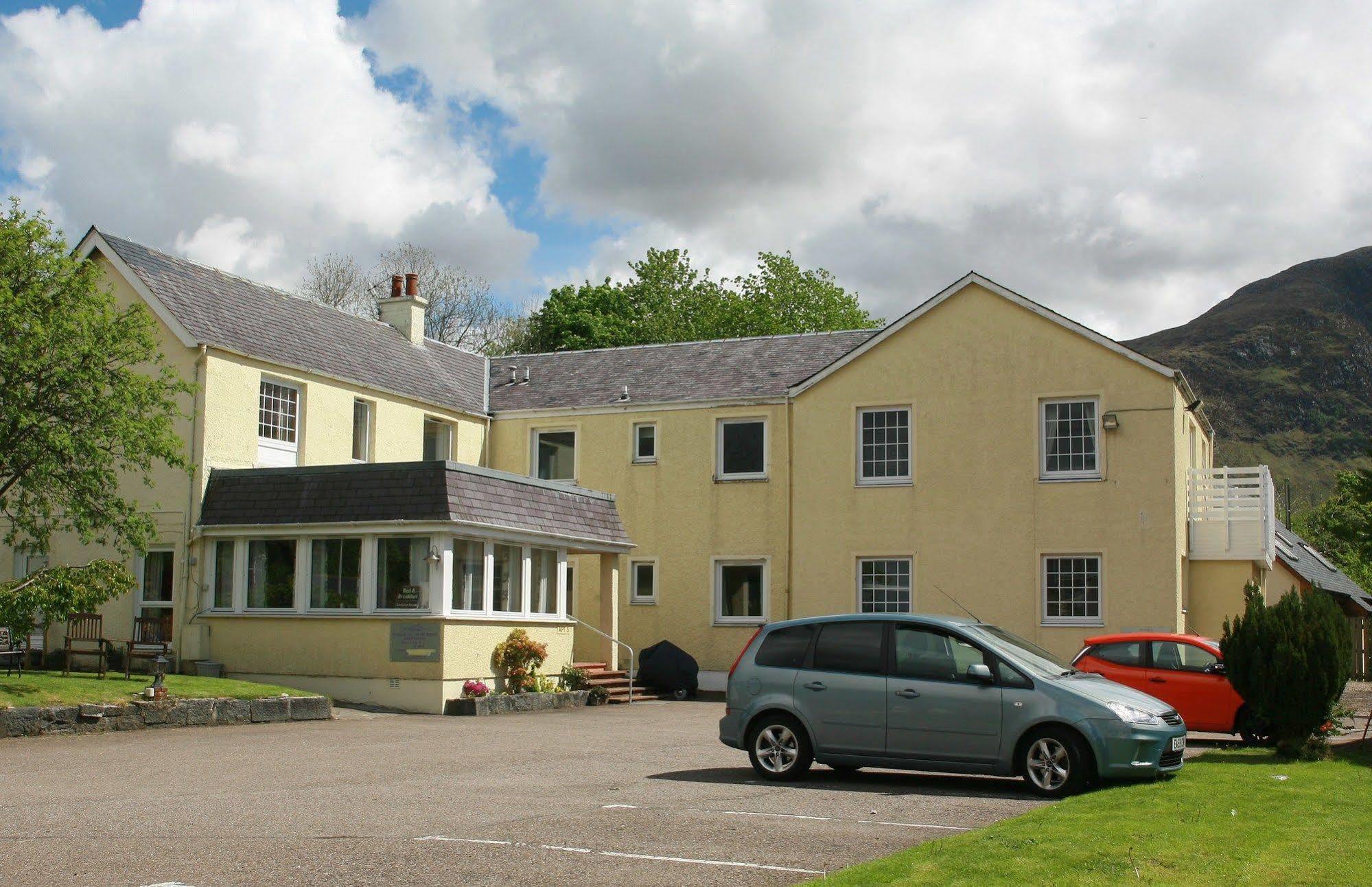 Glenlochy Nevis Bridge Apartments 포트 윌리엄 외부 사진