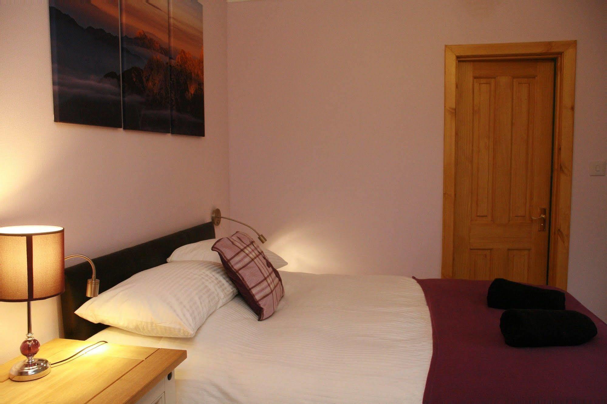 Glenlochy Nevis Bridge Apartments 포트 윌리엄 외부 사진
